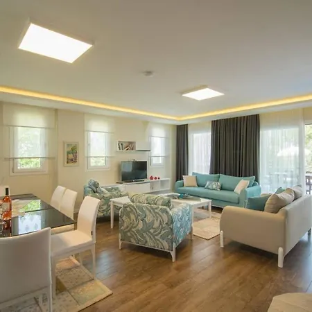 فيلة Crescent Twins- Blue